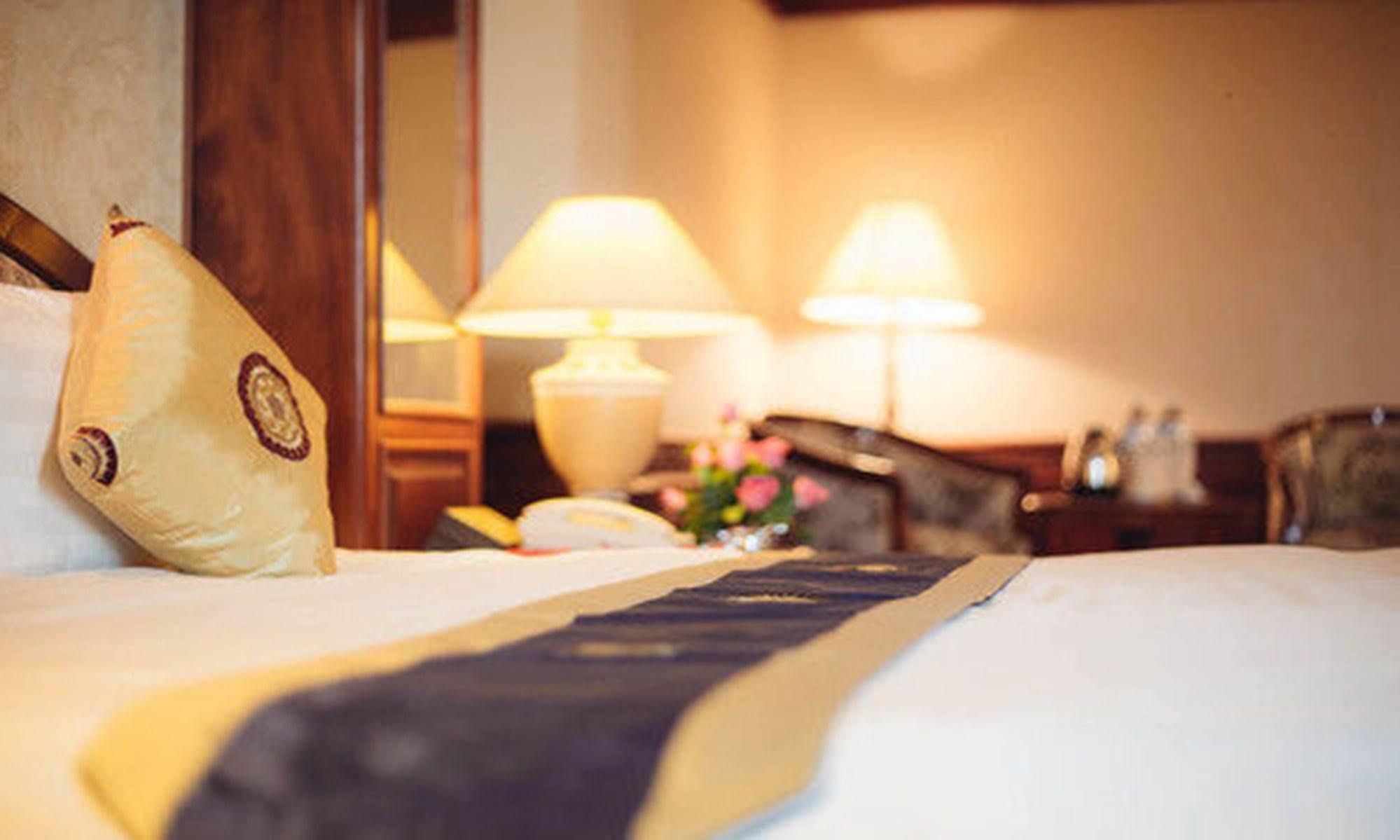 Angkham Hotel Viêng Chăn Ngoại thất bức ảnh